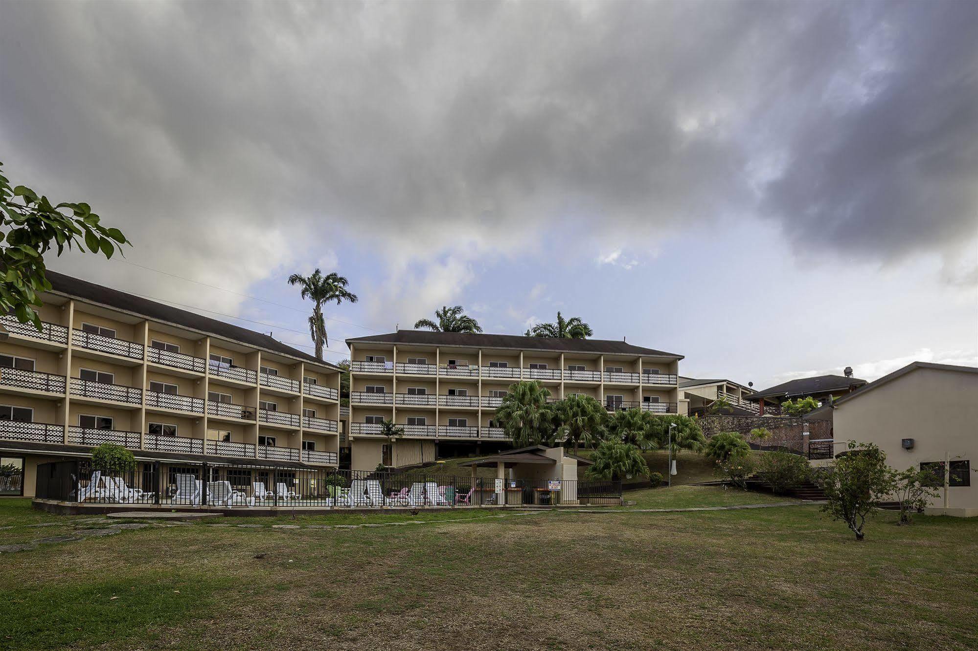 Grafton Beach Resort Black Rock Екстер'єр фото